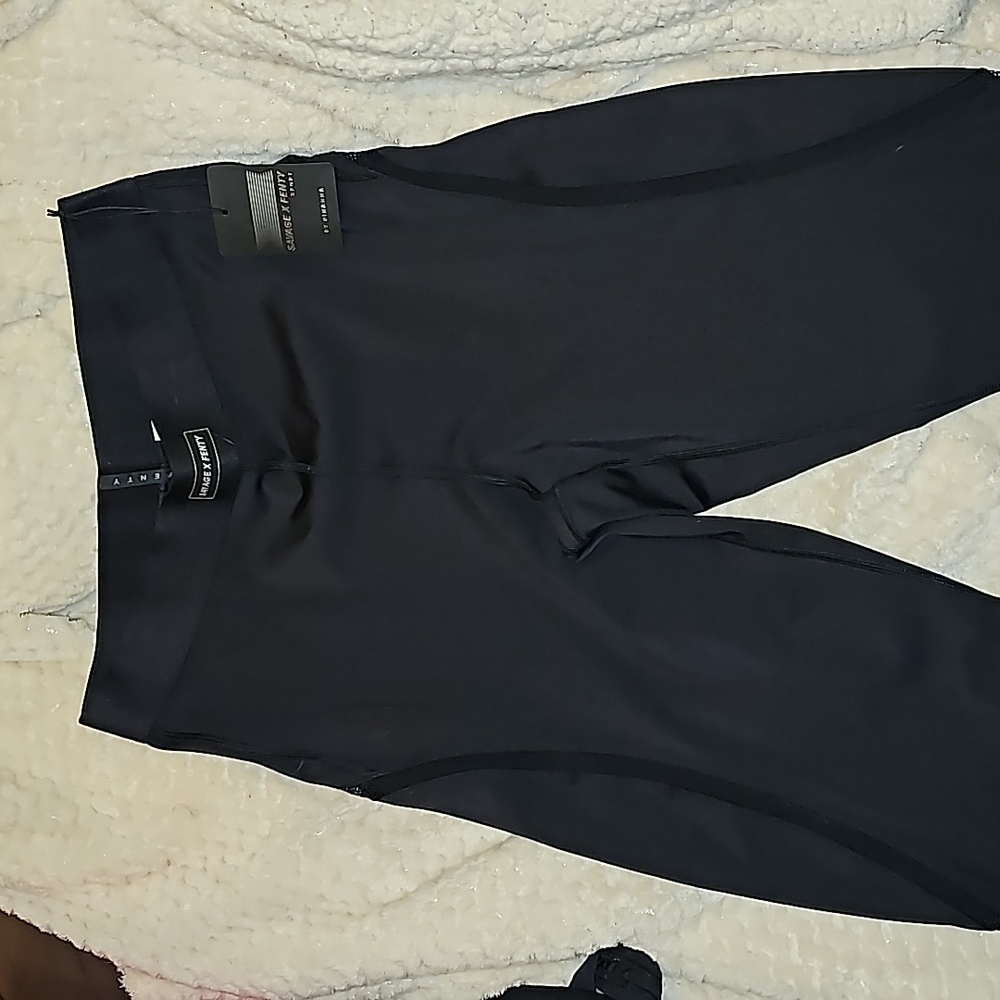 NWT savage x fenty flow high-waist leggings